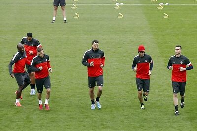 Dark clouds threaten to rain on PSG victory parade