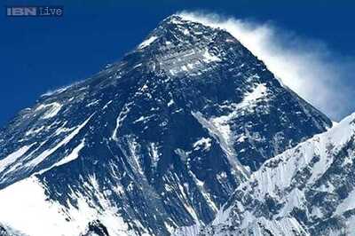 Nepal extends permits to over 300 climbers for Mount Everest