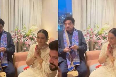Sonakshi Sinha's Dad Performs Hindu Rituals at Her Inter-faith Wedding; Users Say 'Modern Kanyadan'