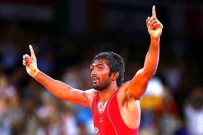 Wrestler Yogeshwar Dutt not to undergo surgery on his right knee