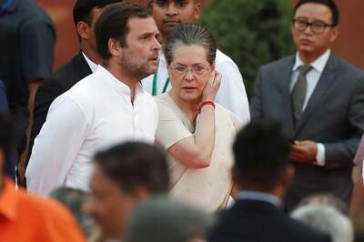 Sonia, Manmohan, Rahul, Azad Among Congress Star Campaigners for First-phase Poll in UP