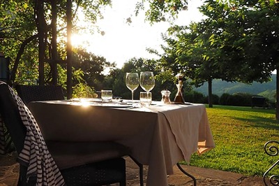 Tips To Prolong Life Of Outdoor Wooden Furniture