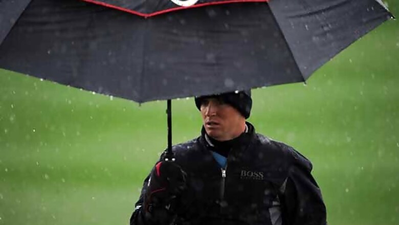 Snow halts opening round at Match Play