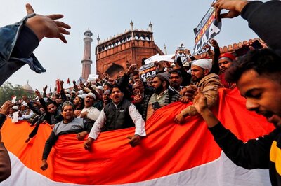 'My Name is Khan & I Am an Indian': Scores Gather at Delhi's Connaught Place to Protest Against CAA