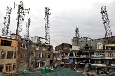 Mobile Internet Services Restored in Kashmir Valley