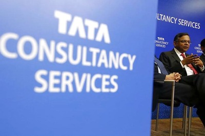 TCS Not to Lay off Employees, But Freezes Salary Hikes