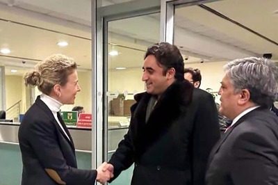 Pak Foreign Minister Bilawal Bhutto Lands in Moscow, to Meet Russian Counterpart Sergey Lavrov on Monday
