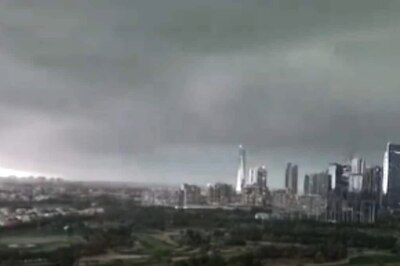 Timelapse Video Of Dubai Sky Turning Green Is Straight Out Of Sci-Fi Movie