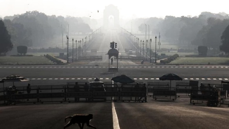 Delhi's Air Quality Remains 'Poor', Likely to Deteriorate with Dip in Mercury