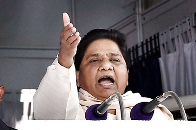 Mayawati Terms Akhilesh Yadav's 'Vikas Rath Yatra' as 'Bankrupt Yatra'