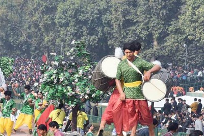 Rajnath Singh Writes to Bengal, Tamil Nadu CMs Amid Centre Vs States Tussle on R-Day Tableaux