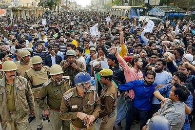 Former Congress MLA Asif Khan Named in FIR on Jamia Violence