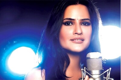 Sona Mahapatra pays tribute to legendary Pakistani singer Noor Jehan in her next video