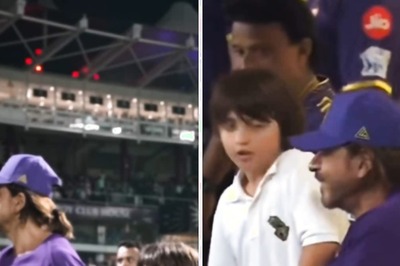 Shah Rukh Khan Recreates His Iconic Pose At Eden Gardens And We Can't Keep Calm