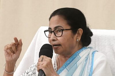 Raids, Cash Hauls, Minister's Arrest Mark Central Agencies' Probe into Bengal Scams