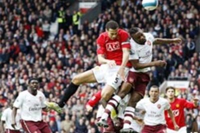 United triumph over Arsenal, open up title lead