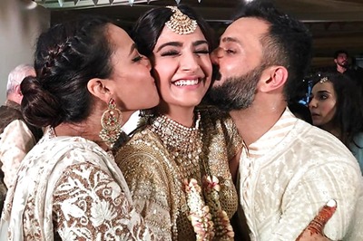 Sonam Kapoor-Anand Ahuja Wedding: Inside Photos From White and Gold Sangeet Ceremony