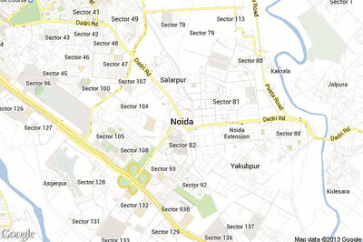 377 bottles of smuggled liquor seized, 2 arrested