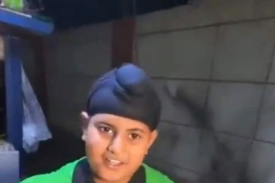 Anand Mahindra Assures To Help 10-Year-Old Delhi Boy Who Sells For A Living