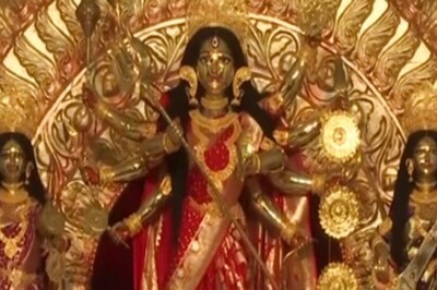 'Heaviest in 78 Years': 11-feet-tall Durga Idol Weighing Over 1,000 kg Installed at Kolkata Pandal