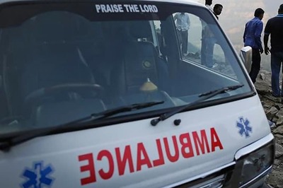 Labourer Forced to Carry Son's Body on Shoulders, Yogi Govt Gets NHRC Notice