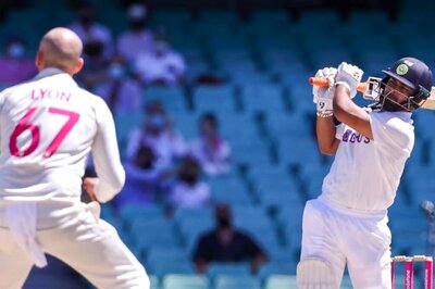 'You're Boring me, Aur Khatarnak Fashion Mein Out ho ja': How Ravi Shastri Cheered up a Dejected Rishabh Pant During Sydney Test