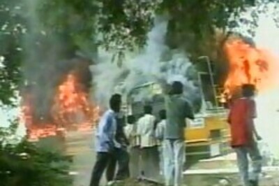 SC stays death for 3 in Dharmpuri bus burning case