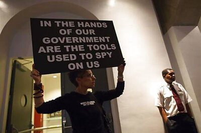 US surveillance: Flaws in security checks by US contractors 4 years ago raises fresh questions