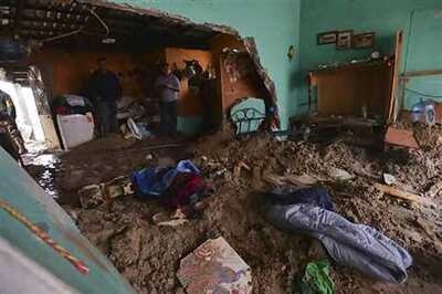 Deadly Mexico storms kill 42, leave 40,000 stranded in floods