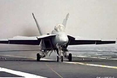 US aims to elbow out Russia in arms sales to India