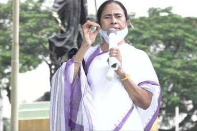 Ahead of Festive Season, CM Mamata Urges People to Strictly Adhere to Covid-19 Regulations