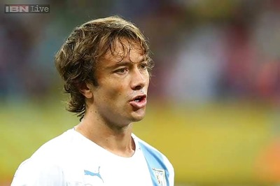 Diego Lugano signs for West Brom from PSG