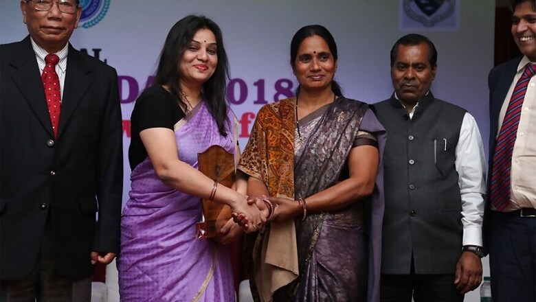 At Awards Function, Former Top Cop Lauds 'Good Physique' of Nirbhaya's Mother
