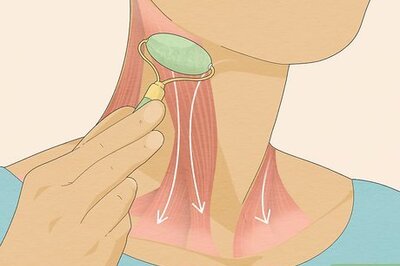 Should You Jade Roll Your Neck? How to Use a Face Roller to Reduce Puffiness and Soothe Skin on Your Neck