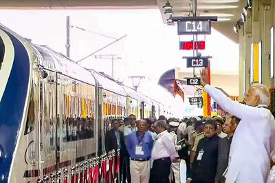 PM Modi Flags off Vande Bharat Train, Launches Ahmedabad Metro; Says Cities Will Shape India's Destiny