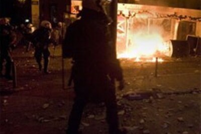 Strike shuts down Greece, more violence feared