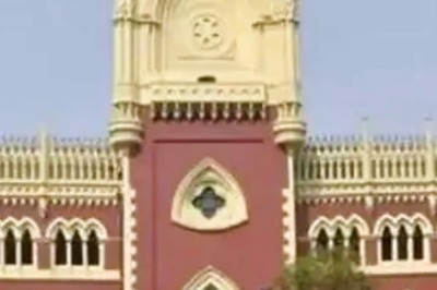Calcutta HC Directs CBI to Probe Bengal Minister for Appointment of Daughter As Govt School Teacher