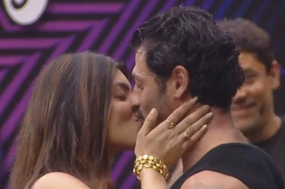 Bigg Boss OTT 2: Akanksha Puri, Jad Hadid's 30-Second Lip Kiss Triggers Row, Netizens Call It 'Cheap'