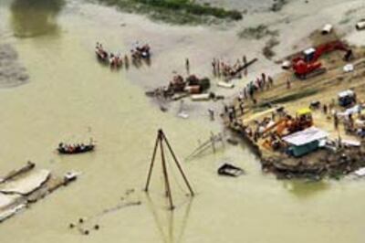 Nepal begins turning away Indian flood victims