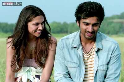 Deepika Padukone all set to host a 'Finding Fanny' party for the team