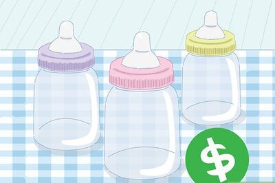 How to Make Baby Bottle Favors for a Baby Shower