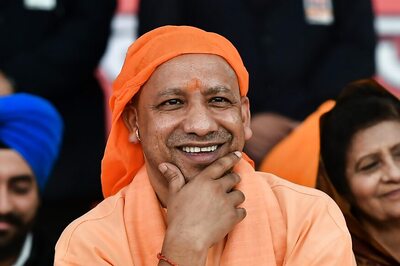 Yogi Adityanath Offers Gold Crown Weighing 2.5 Kg to Lord Hanuman