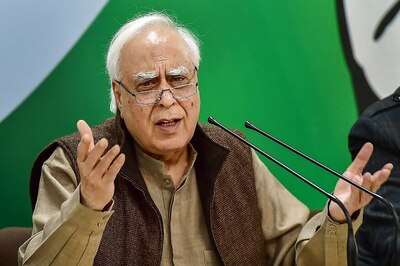'Called Traitors, Letter Not Shared': Kapil Sibal on Alienation of Group 23 at Congress Meeting