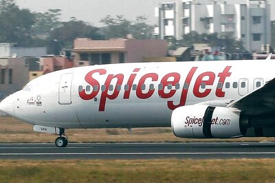 SpiceJet Shares Rally Nearly 9% on Report Of 1,000-Crore Additional Government Loan
