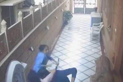 Caught in Action: Mother and Daughter Fight off Armed Robbers in Hyderabad Home