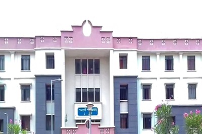 Visva-Bharti University Gives '367 Marks Out of 100' in MEd Entrance Test, Faces Flak