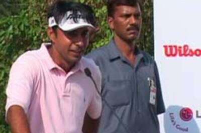 Jyoti leads in Shanghai, Tiger behind