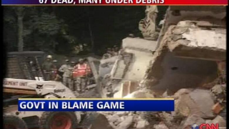 Delhi building collapse: rains mar rescue work