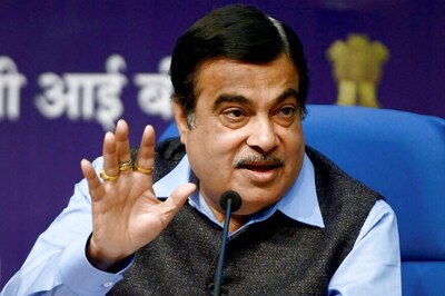 In Latest Health Scare, Nitin Gadkari Feels Dizzy, Had to Sit During National Anthem at Event in Solapur