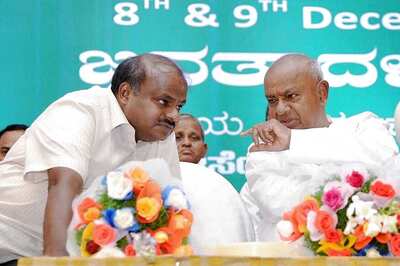Karnataka Election LIVE Updates: Kumaraswamy Set to be 'Kingmaker' as Karnataka Heads for Hung Assembly